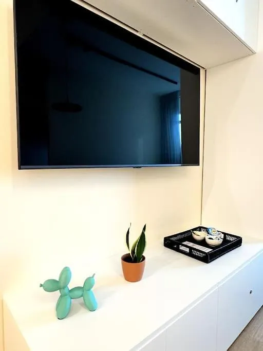 Brand New Studio - Comfy & Wfh Dubai Apartment